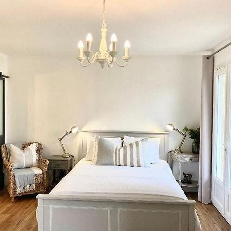 Bourg-Charente Stunning Bedroom Overlooking The Charente מראה חיצוני תמונה